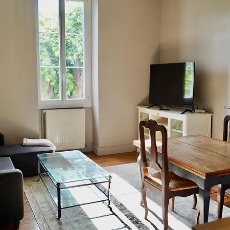 Nr 1 Centre 2 Personnes 50m2 Renove Tarbes